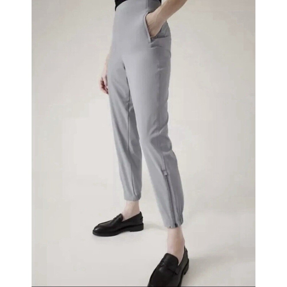 Athleta Brooklyn Heights High Rise Jogger Coastline Gray Size 12 Women's